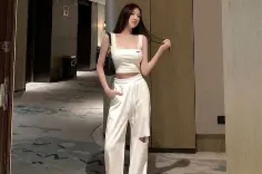 他是著名演员总演坏蛋导致57岁才结婚妻子至今都没有露过面